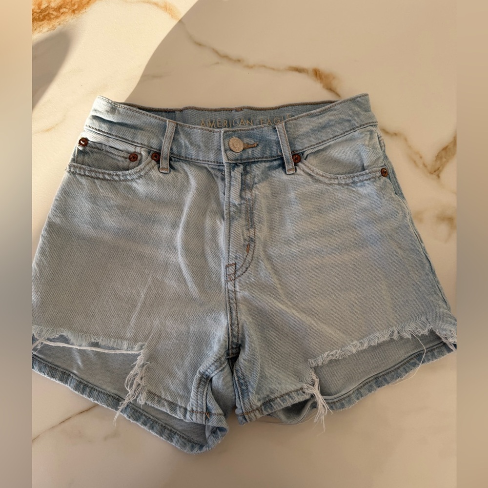 American Eagle Outfitters Light Wash Jean Shorts 000 - Picture 1 of 8